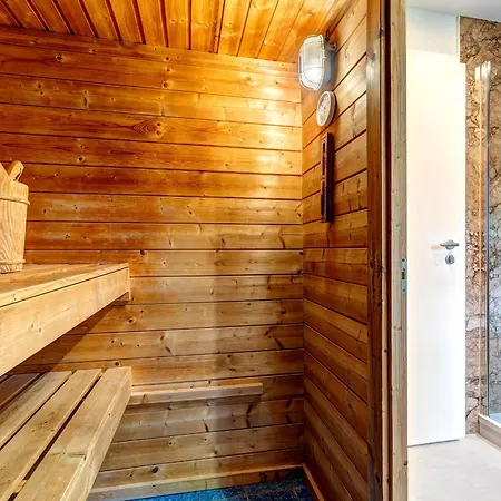 Duenenhaus Unserusedomde Ca80qm Mit Privater Sauna Und Kamin Parkplatz Direkt Am 1i3 Apartmán *